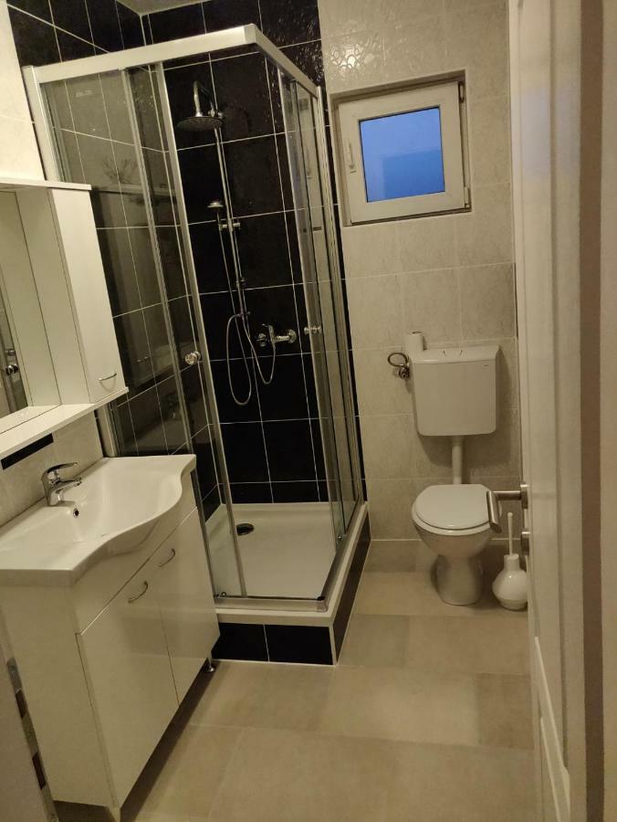 Kuca Za Odmor Postonjski Maslenica Bagian luar foto